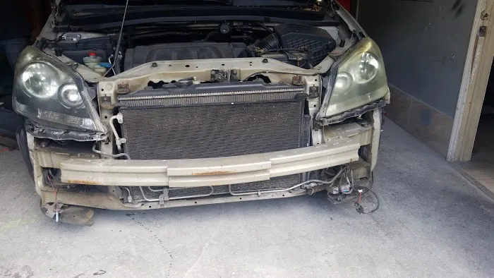 HHH Auto Collision 2