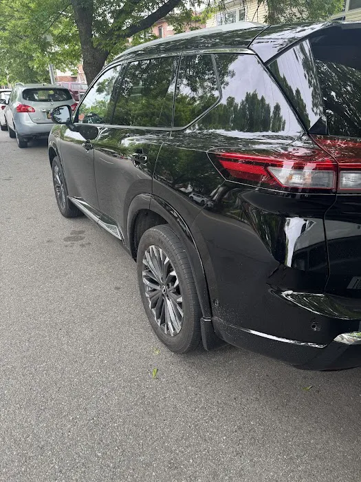 Foreign Auto collision 3