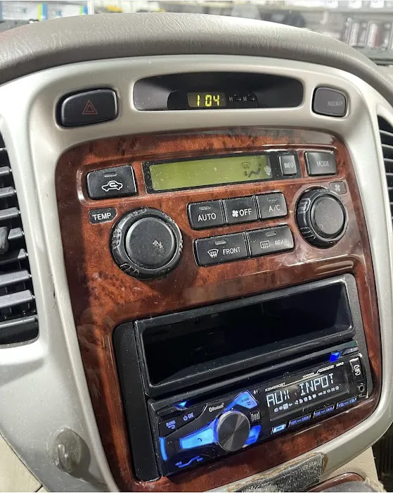 Auto Sound & Style 8