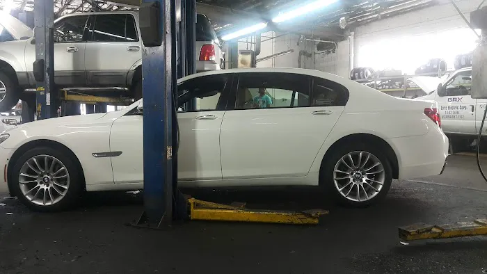 Modern Auto Repair 0