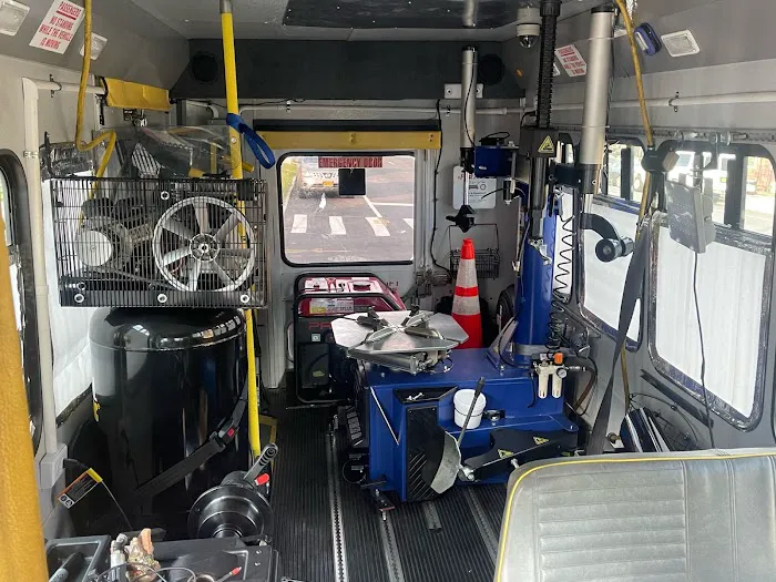 24HR Mobile Tire service 6