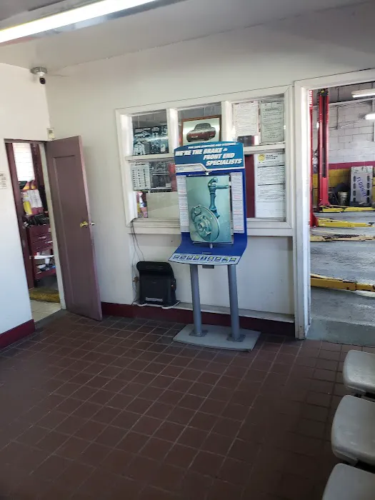 S & I Auto Center 3