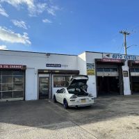 S & I Auto Center