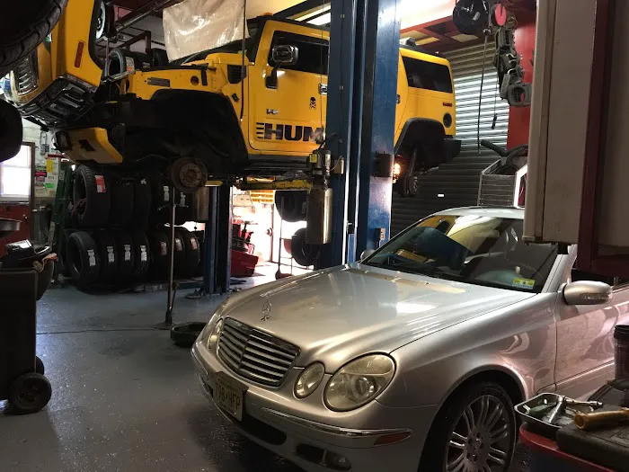 Alfredo's Tire & Auto Repair 3