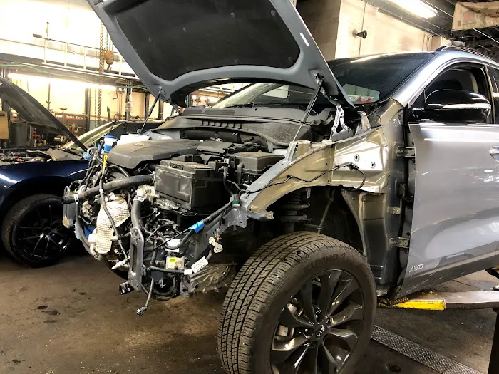 A n S Automotive 8