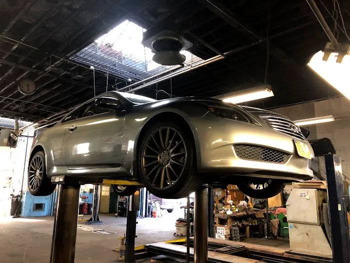 A n S Automotive 7