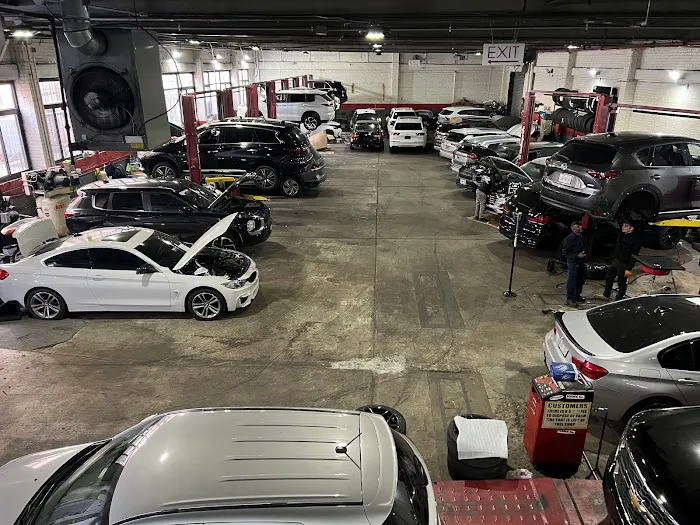 ELITE Mitsubishi - Service & Parts Department 8