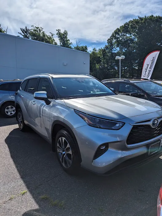 Penn Toyota Service Department 0