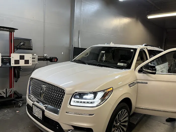 Select Auto Glass 1