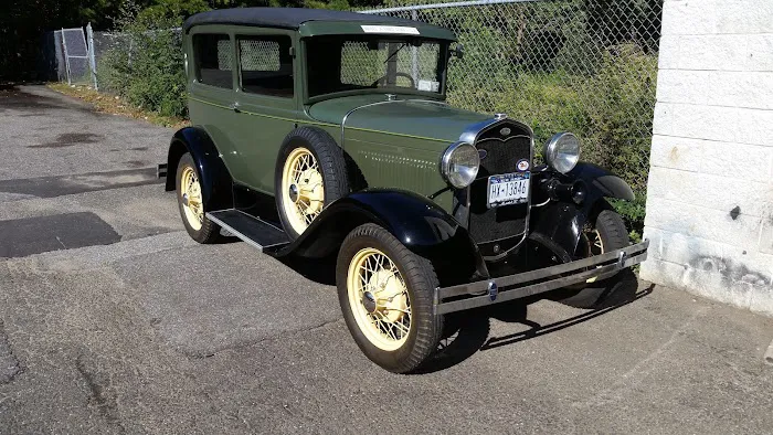 Gaslite Garage Inc. 8