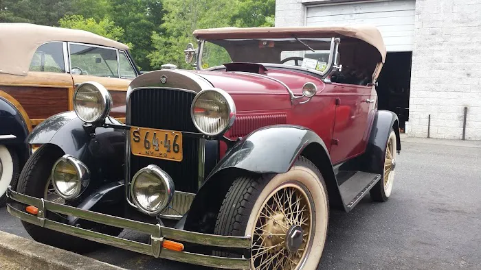 Gaslite Garage Inc. 4