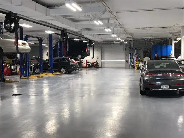 Lincoln of Queens Parts Department 1