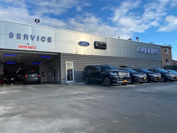 Lincoln of Queens Service Center 6