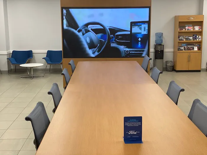 Lincoln of Queens Service Center 1
