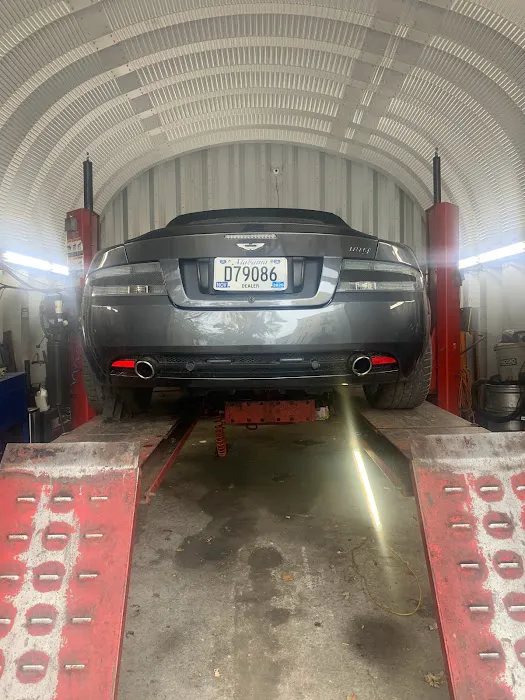 L.A. Pitstop Tire Shop 7