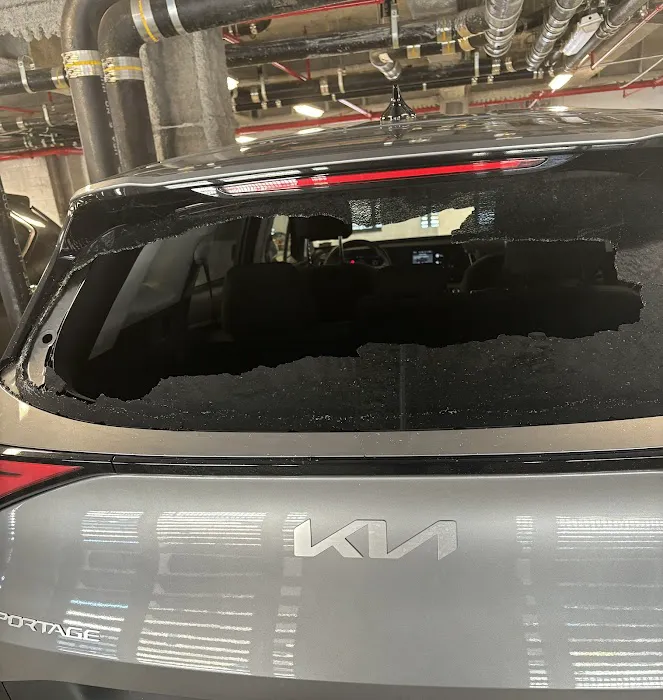 Alex's Auto Glass 7
