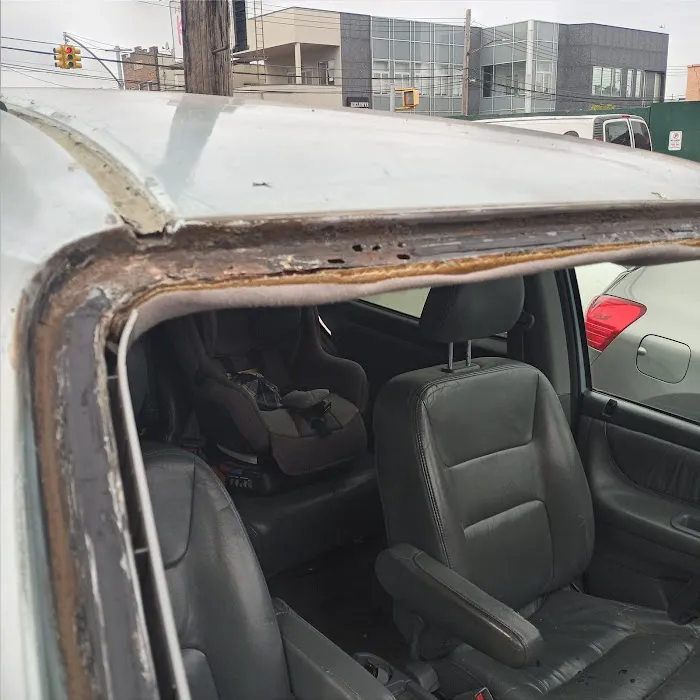 Alex's Auto Glass 5