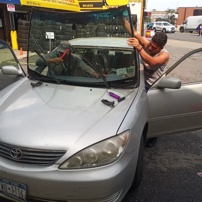 Alex's Auto Glass 2