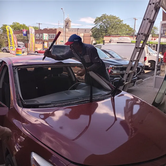 Alex's Auto Glass 8