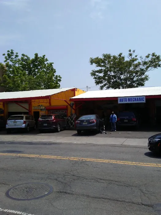 Marcos Tire Family 5