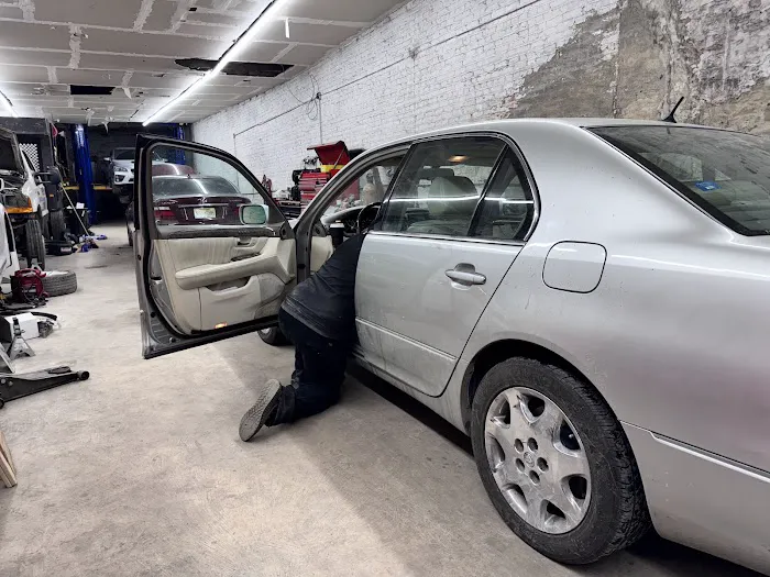 Henry auto service 7