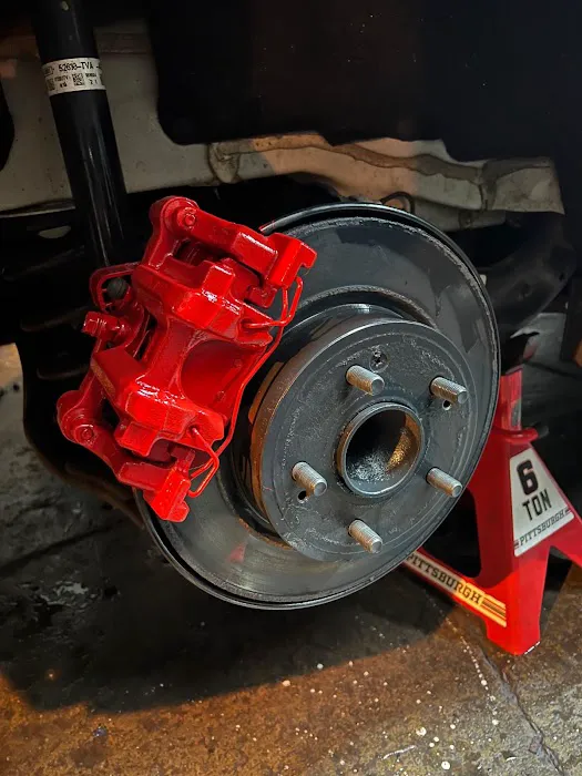 The Reyes Tires Repair 7