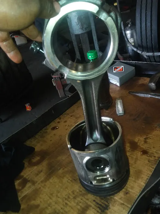 A F & Jr Truck Repairs Inc 4