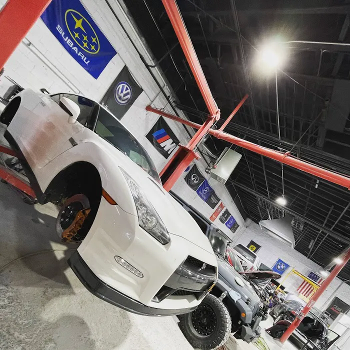 Salerno Auto Body Shop *Since 1959* 4