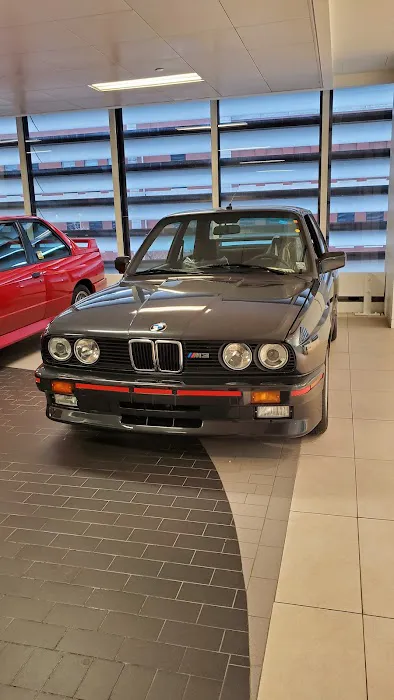 BMW of Manhattan Service 3