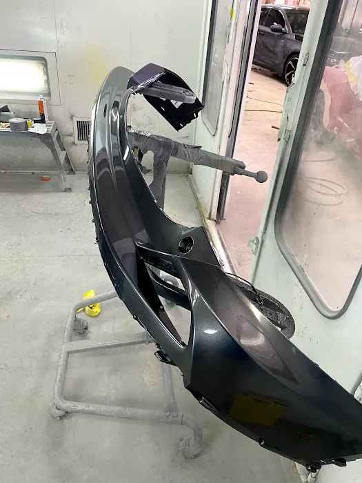 Premiere Auto Body LLC 7