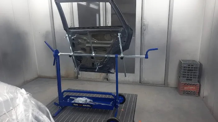 B & L Auto 3