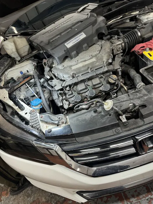 AV Auto Repair 8