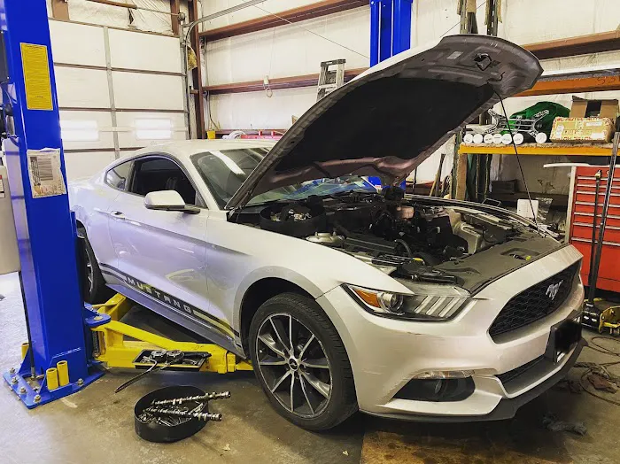 Hunts Point Auto Sales & Service 4