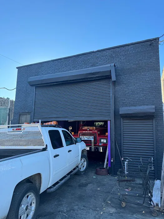 Metropolitan Loadmaster Truck Repair & Sales 3