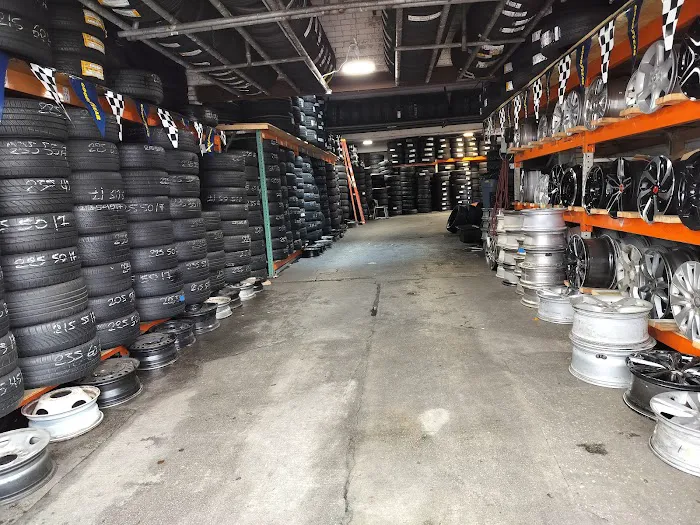 Ricky Tires Service 7