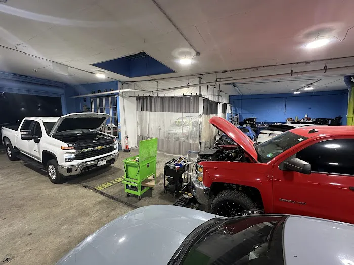 VIP AUTO SPA & COLLISION 4