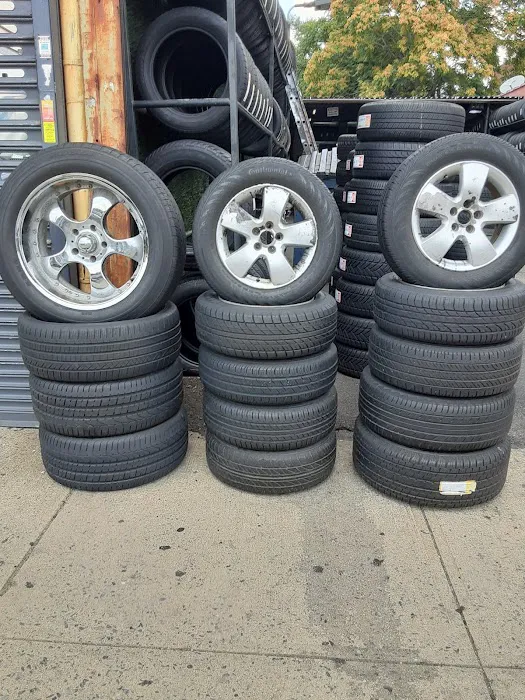 Universal Tires 4