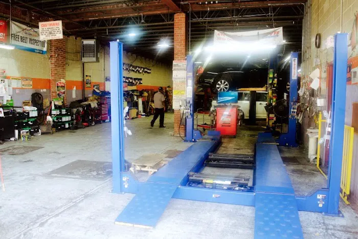 Junior's Auto Repair 5