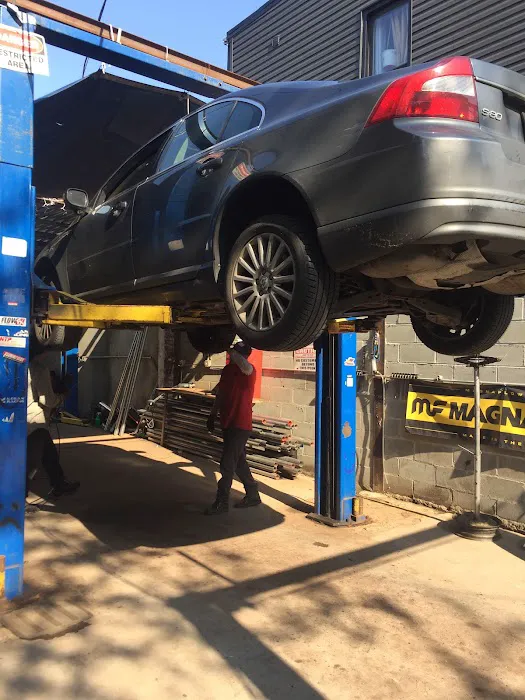 Fast Muffler & Tire 8