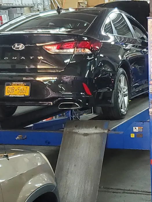 El Condado Del Muffler 6