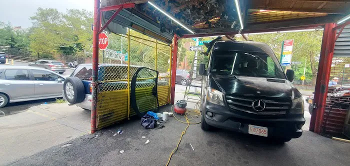 Paulino Auto Glass 9