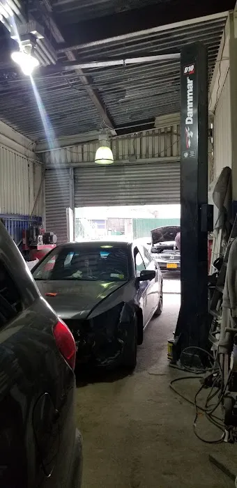 Brian's Autobody LLC 0