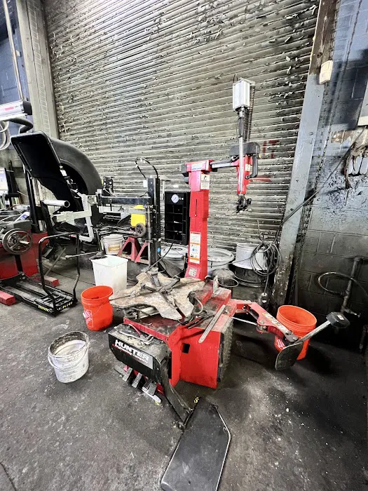 Brito's Tire Service Bronx 1