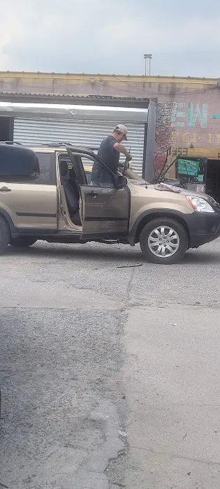 Bronx Auto Glass & Light Corporation 3