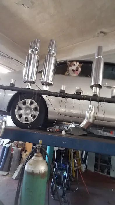Jaquez Automotive Center 5