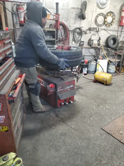 Frank's Tire Service 4