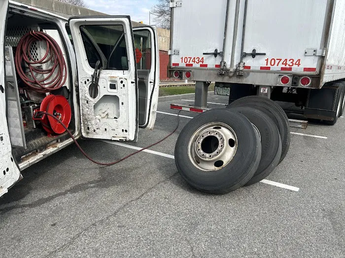 Genaro and son truck tire repair 4