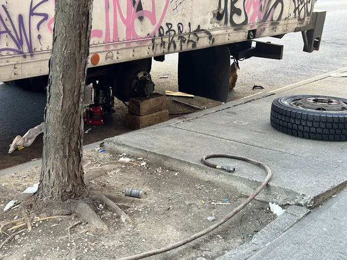 Genaro and son truck tire repair 9