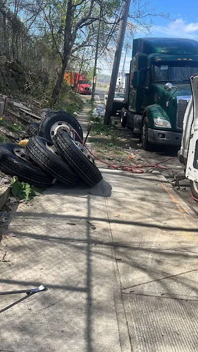 Genaro and son truck tire repair 0