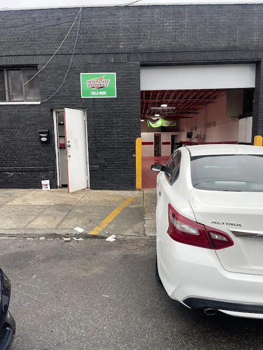 Deluxe Auto Collision Repair 3
